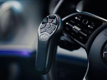 Veigel MyCommand steering device installed on a steering wheel